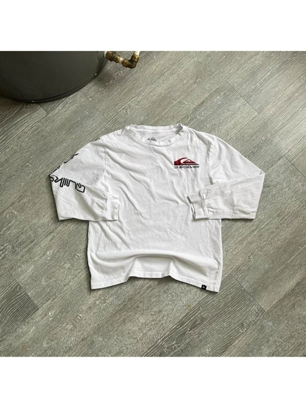 White / Black / Red Y2K Quicksilver Graphic Y2K Long-Sleeve T-Shirt